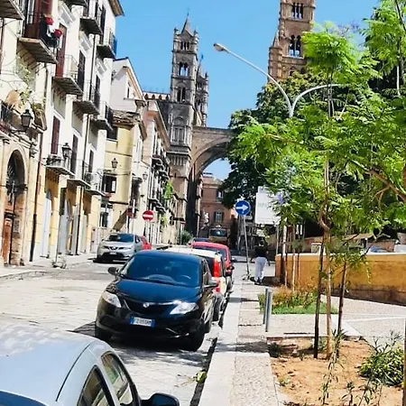شقة A Due Passi Dalla Cattedrale